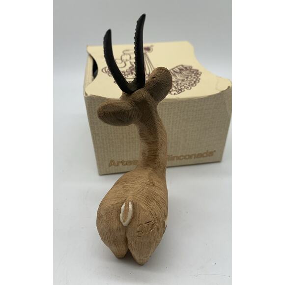 Artesania Rinconada GAZELLE Clay Figurine Uruguay Art Sculpture SIGNED Box - Picture 3 of 7